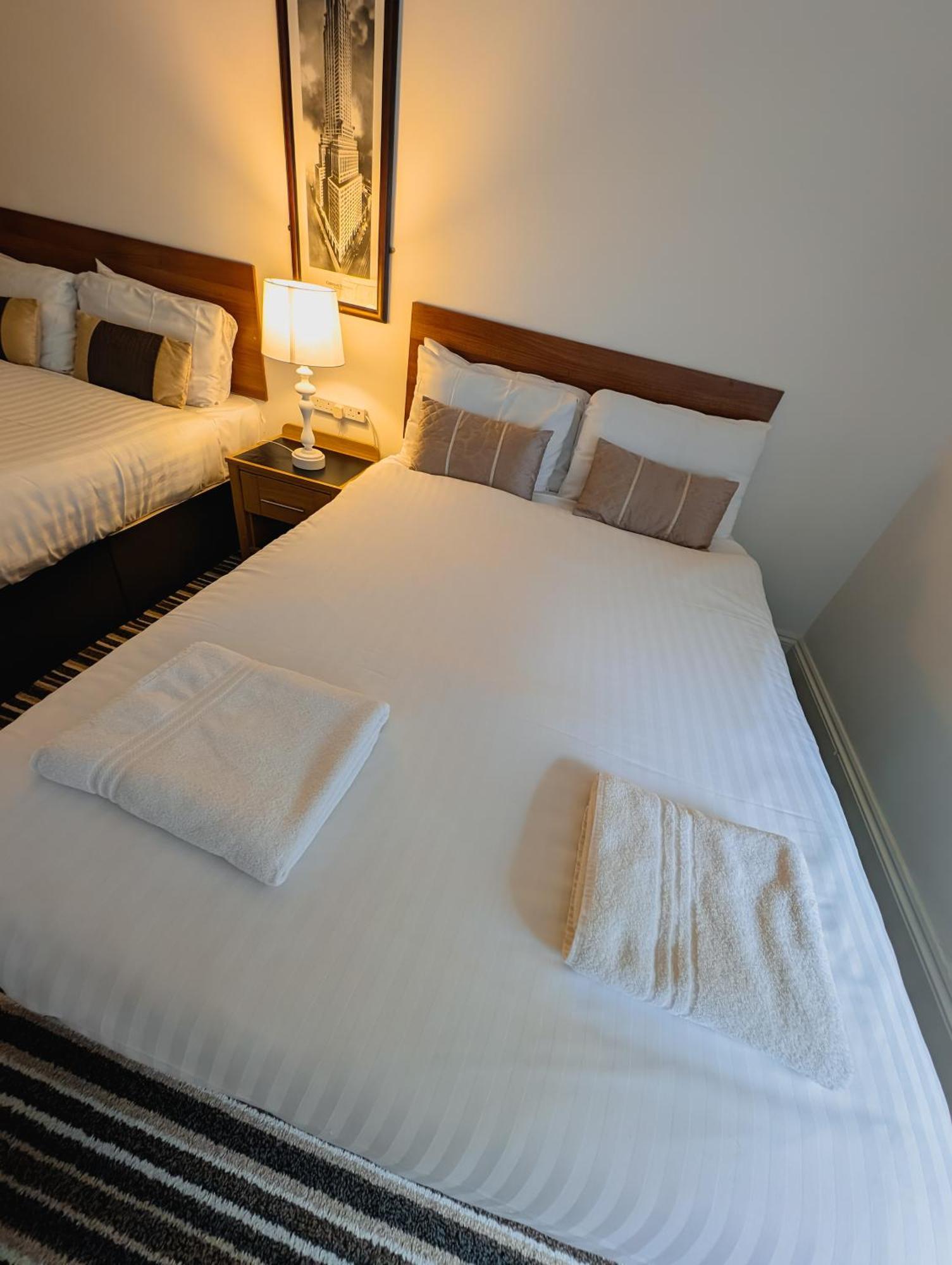 Bay & Harbour Holiday Apartments & Rooms Only Weston-super-Mare Luaran gambar